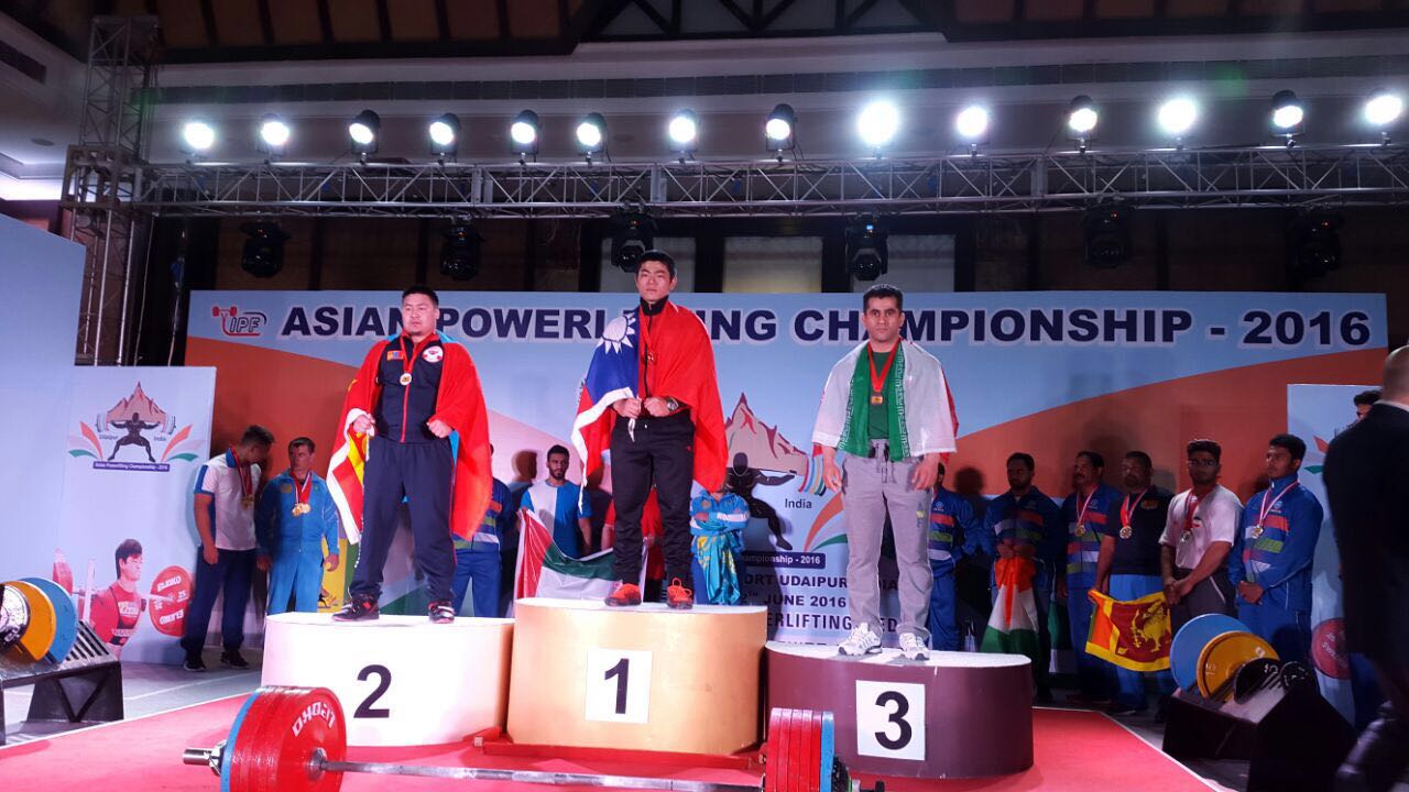کسب مدال برنز مسابقات قهرمانی پاورلیفتینگ آسیا توسط فرزند مسجدسلیمان