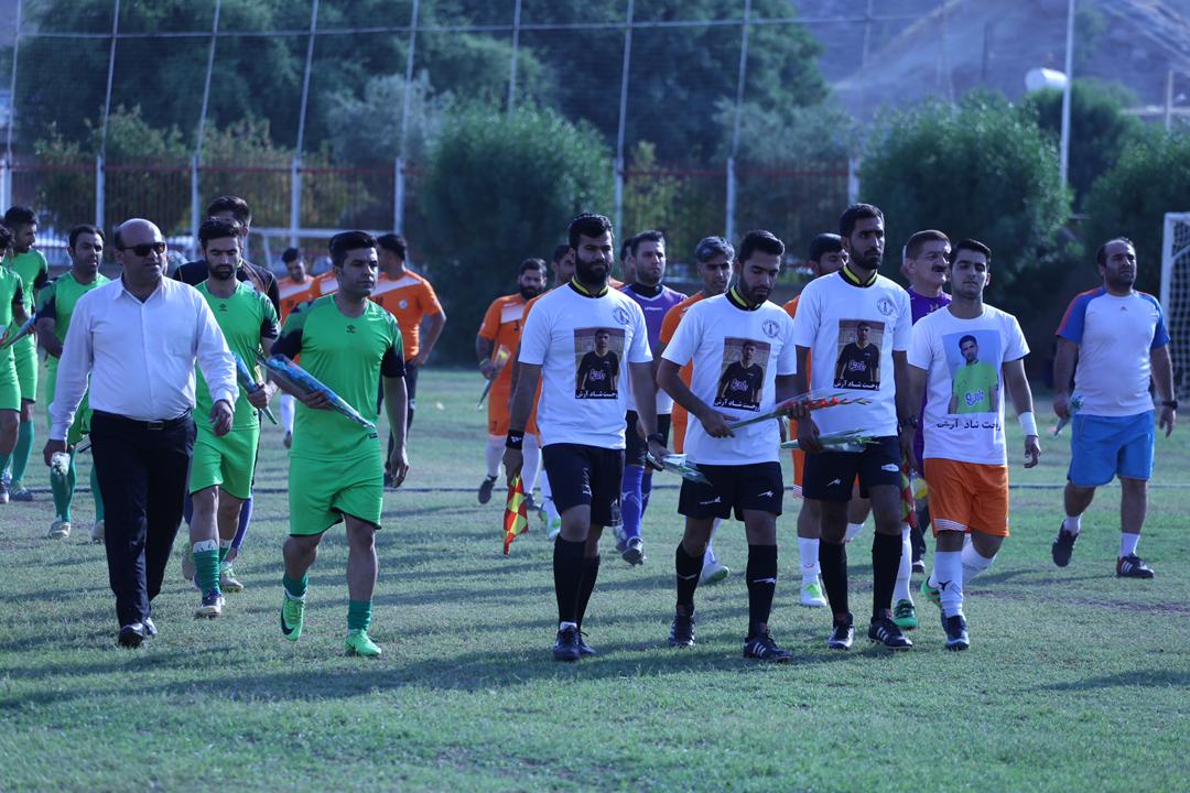 برگزاری مسابقه یادبود زنده یاد آرش کلاوند داور فوتبال مسجدسلیمان+ تصاویر