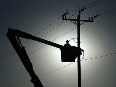 برق ۱۳ اداره در خوزستان قطع شد