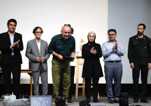 افتخارآفرینی هنرمندان مسجدسلیمان در نخستین جشنواره نمایشنامه‌خوانی «ساوات» در ایذه