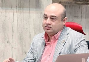 اصلاحات اصل ۴۴ قانون اساسی از نهاد ریاست جمهوری آغاز شود