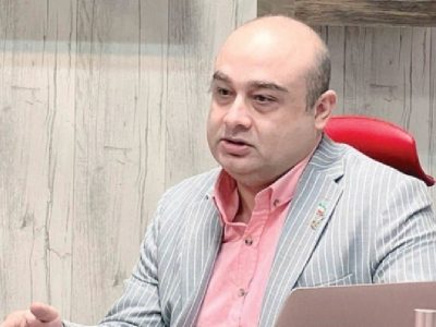 اصلاحات اصل ۴۴ قانون اساسی از نهاد ریاست جمهوری آغاز شود