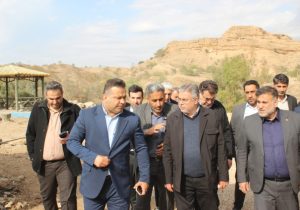 آمار اشتباه پروژه های نیمه تمام در بازدید معاون عمرانی استاندار