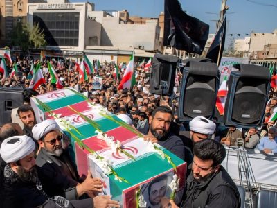 تشییع باشکوه چهار شهید در اهواز/ حضور بی‌نظیر خوزستانی‌ها در نماز جمعه