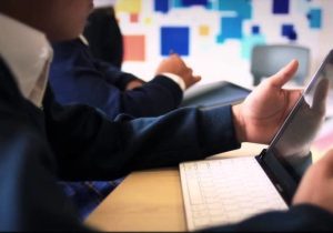 فعالیت مجازی مدارس تا پایان فروردین