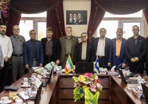 آیین تجلیل از آزادگان شرکت بهره‌برداری نفت و گاز کارون با حضور مدیرعامل، مدیران و جمعی از کارکنان شرکت برگزار شد