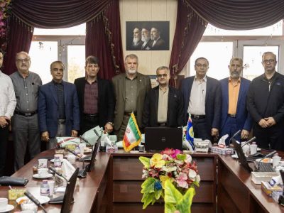 آیین تجلیل از آزادگان شرکت بهره‌برداری نفت و گاز کارون با حضور مدیرعامل، مدیران و جمعی از کارکنان شرکت برگزار شد
