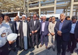 بازدید اعضای کمیسیون اصل ۹۰ از مناطق آسیب‌دیده بوشهر